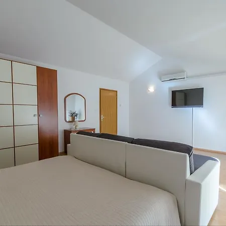 Apartment Zdravka Crikvenica Exterior photo